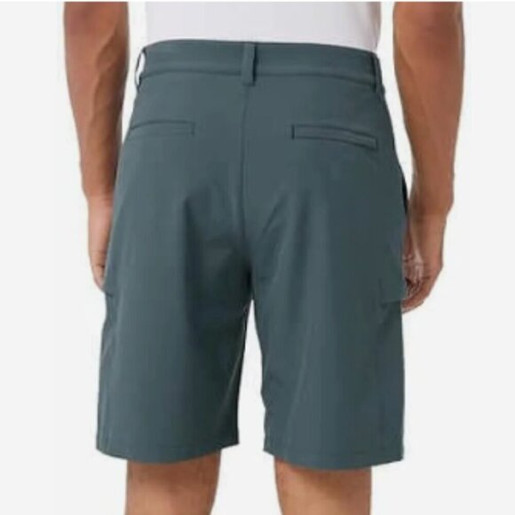 NWT 32 Degrees Cool Mens Lightweight Stretch Tech Cargo Shorts Dark Grey size 40 - Picture 2 of 8